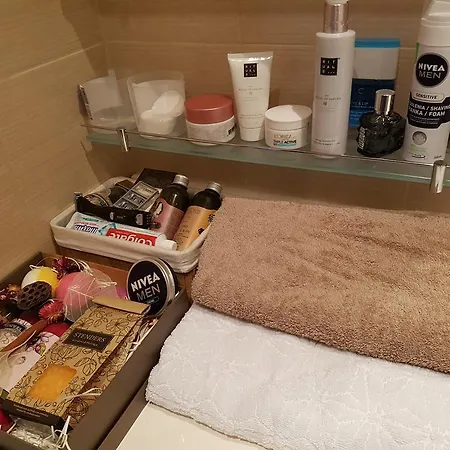 Airport Apartment